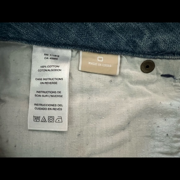 Michael Kors distressed jean shorts size 0 - Picture 7 of 7